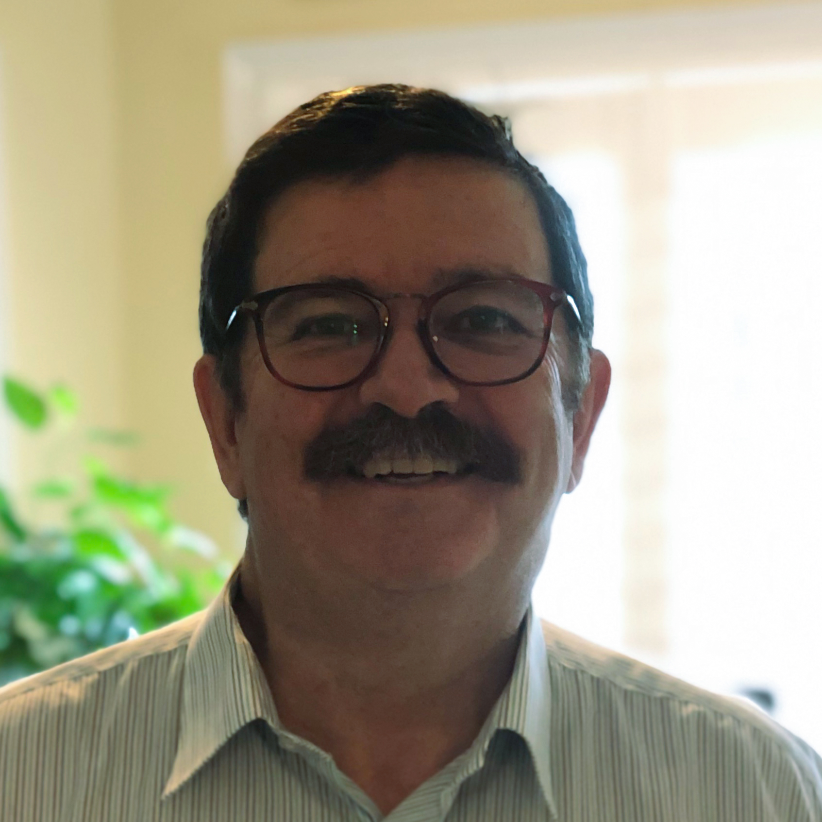 Dr. Glenn Hanna