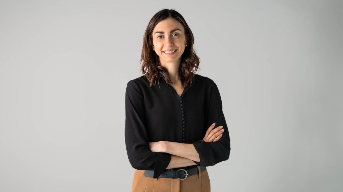 Woman wearing black shirt